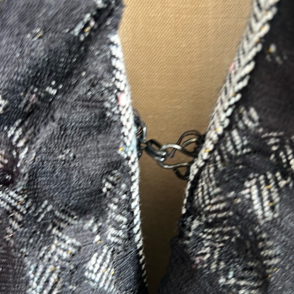 Anthropologie H.E. Tweed metallic black & gray with lace and flowers blazer, L - Picture 8 of 8